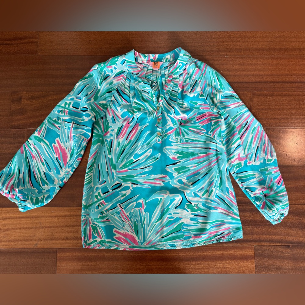 Lilly Pulitzer Turquoise Blouse with Pink & White Brushstroke Print